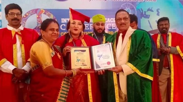 ‘ভুয়া’ ডক্টরেট ডিগ্রি নিয়ে , যা বললেন মমতাজ